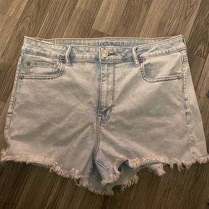 American Eagle Super Hi-Rise Shortie